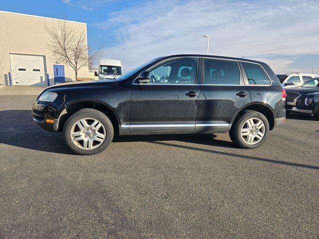 used 2006 Volkswagen Touareg car, priced at $5,900