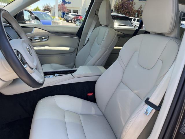 used 2024 Volvo XC90 Recharge Plug-In Hybrid car, priced at $57,820