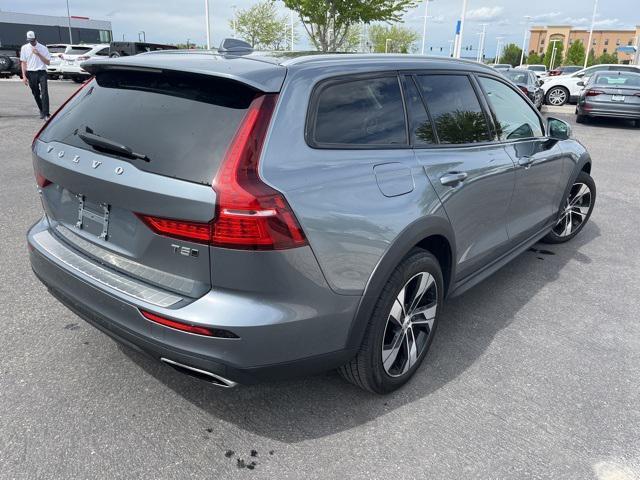 used 2020 Volvo V60 Cross Country car, priced at $29,226