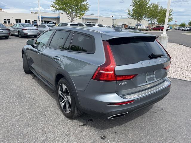 used 2020 Volvo V60 Cross Country car, priced at $29,226