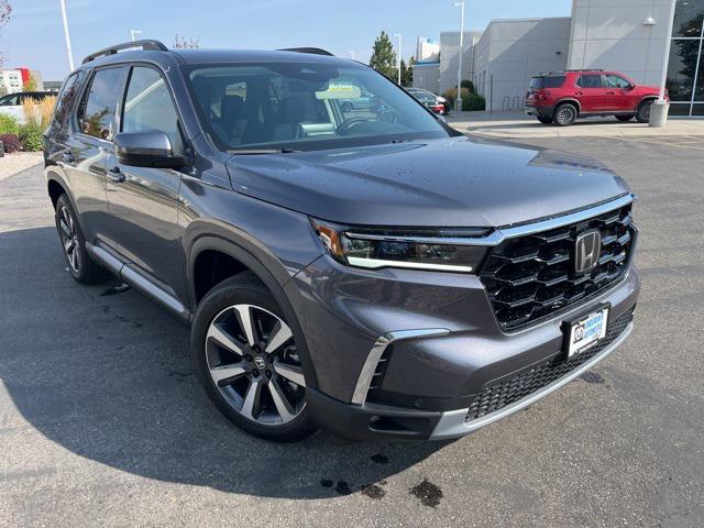 new 2025 Honda Pilot car, priced at $51,050