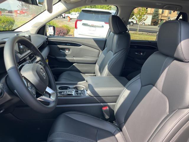new 2025 Honda Pilot car, priced at $51,050