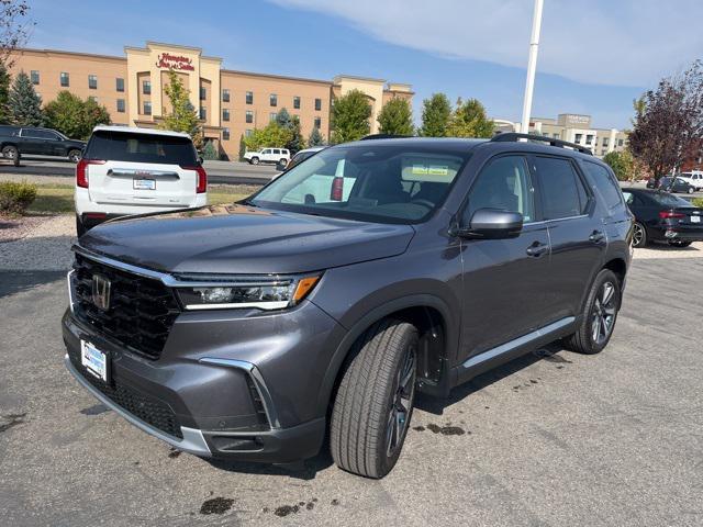 new 2025 Honda Pilot car, priced at $51,050