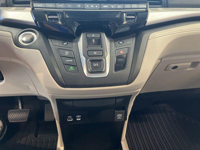 new 2025 Honda Odyssey car, priced at $44,125