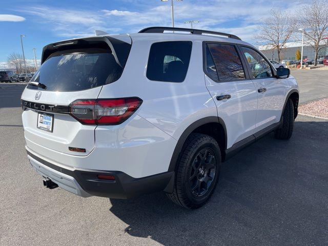 new 2025 Honda Pilot car, priced at $49,850