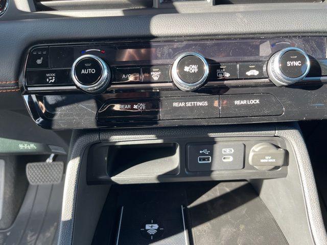 new 2025 Honda Pilot car, priced at $49,850