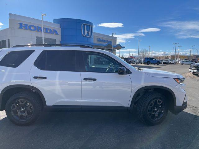 new 2025 Honda Pilot car, priced at $49,850