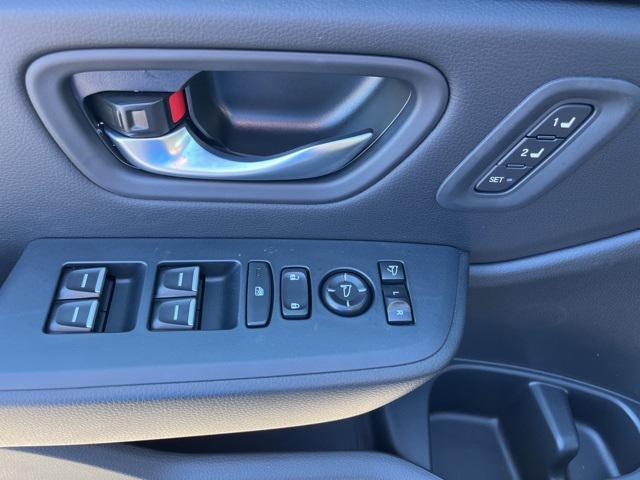 new 2025 Honda Pilot car, priced at $51,350