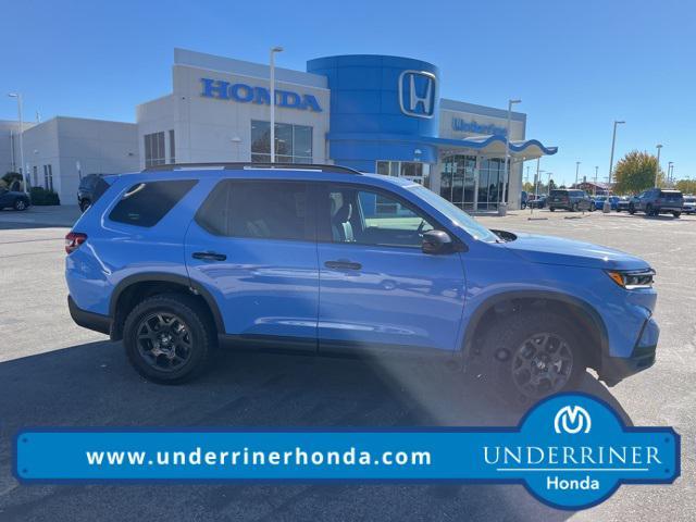 new 2025 Honda Pilot car, priced at $51,350