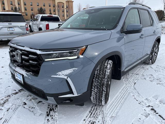 new 2025 Honda Pilot car, priced at $51,450