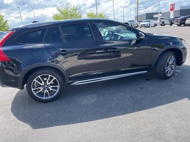 used 2018 Volvo V60 Cross Country car, priced at $22,900