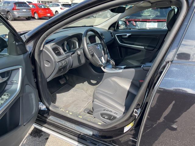 used 2018 Volvo V60 Cross Country car, priced at $22,900