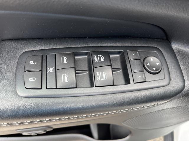 used 2017 Jeep Grand Cherokee car, priced at $17,488