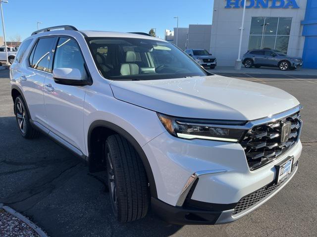 new 2025 Honda Pilot car, priced at $51,450