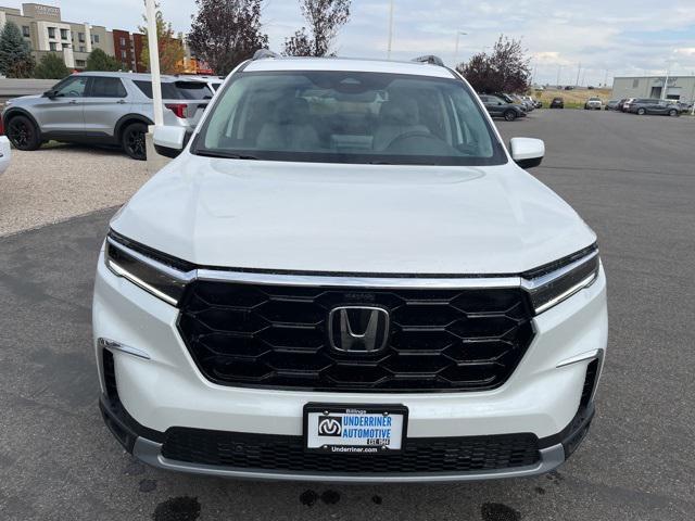 new 2025 Honda Pilot car, priced at $53,405