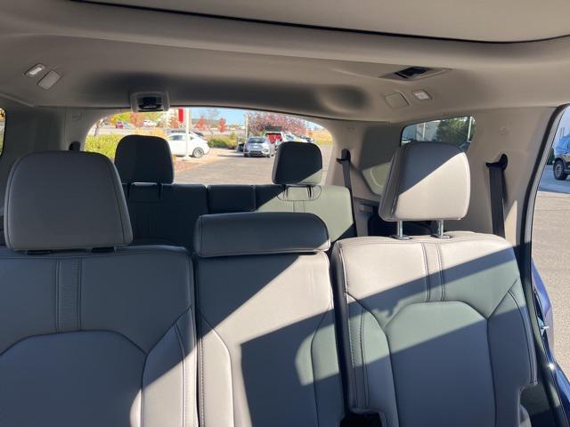 new 2025 Honda Pilot car, priced at $52,995