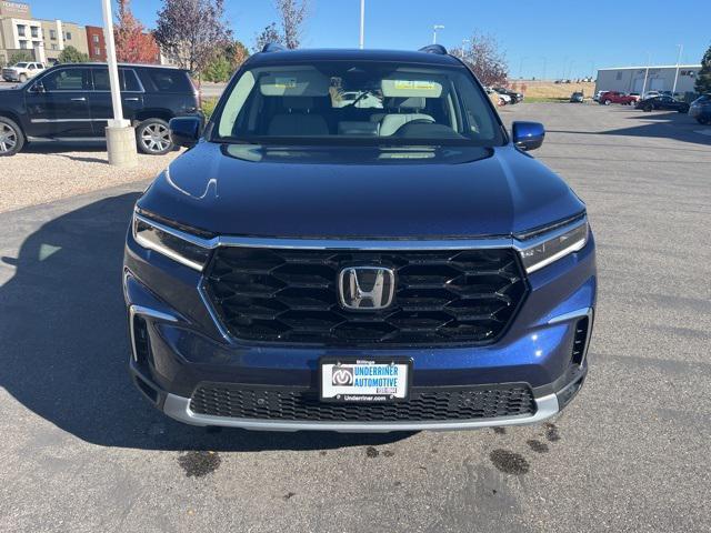 new 2025 Honda Pilot car, priced at $52,995