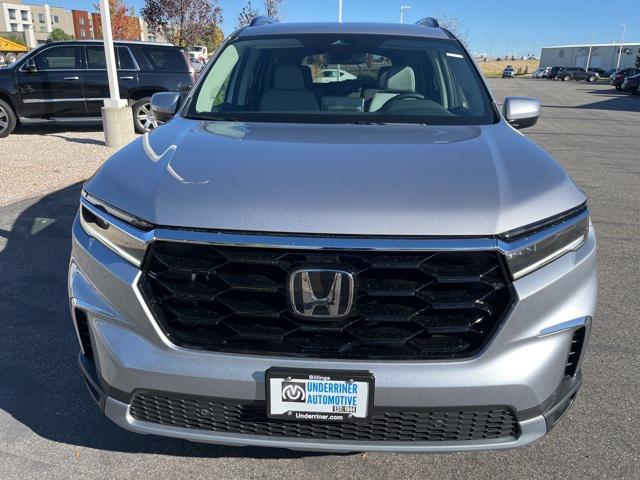 new 2025 Honda Pilot car, priced at $52,995