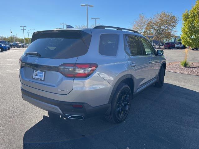 new 2025 Honda Pilot car, priced at $52,995