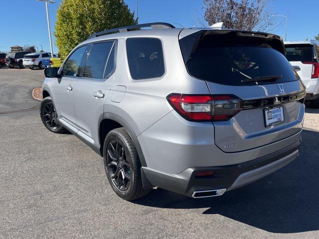 new 2025 Honda Pilot car, priced at $52,995