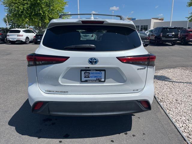 used 2022 Toyota Highlander Hybrid car, priced at $40,000
