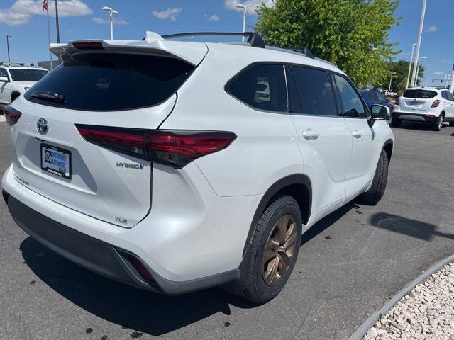 used 2022 Toyota Highlander Hybrid car, priced at $40,000