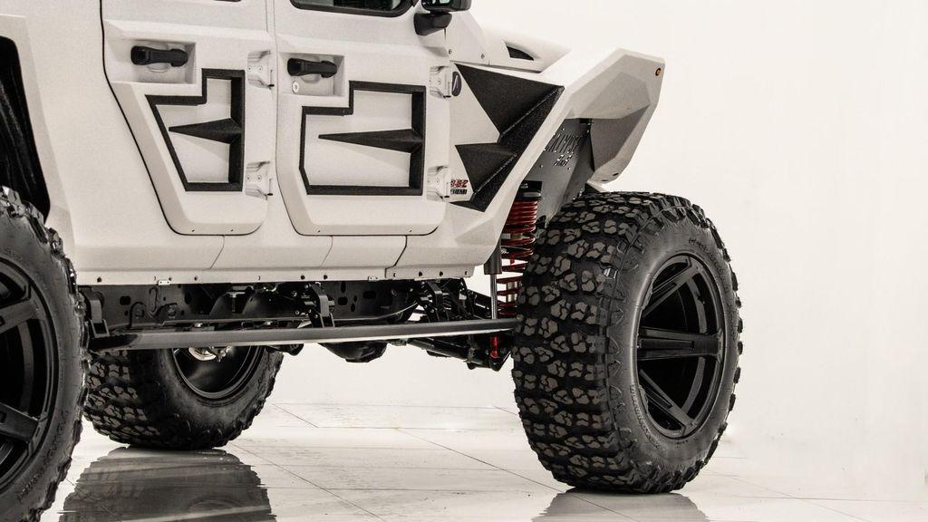 used 2025 Jeep Gladiator car, priced at $198,000