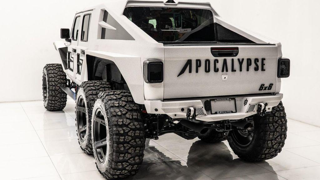 used 2025 Jeep Gladiator car, priced at $198,000