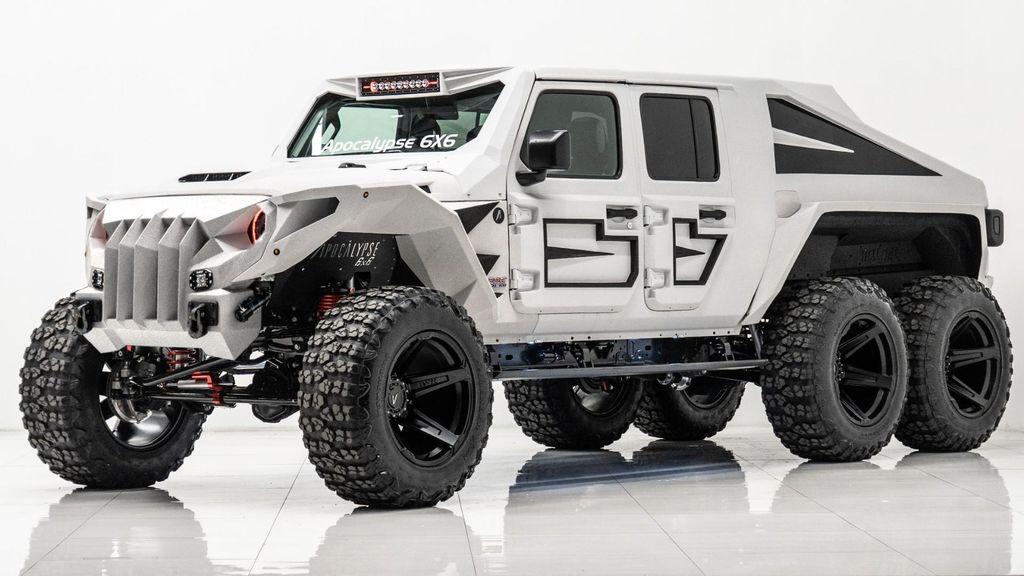 used 2025 Jeep Gladiator car, priced at $198,000