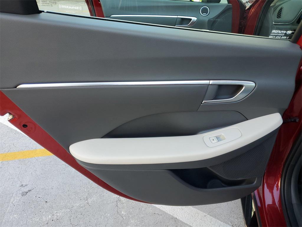 used 2023 Hyundai Sonata Hybrid car, priced at $22,650