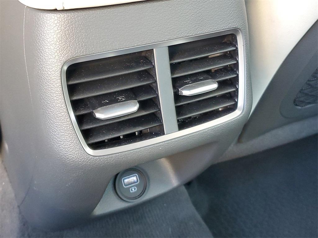 used 2023 Hyundai Sonata Hybrid car, priced at $22,650