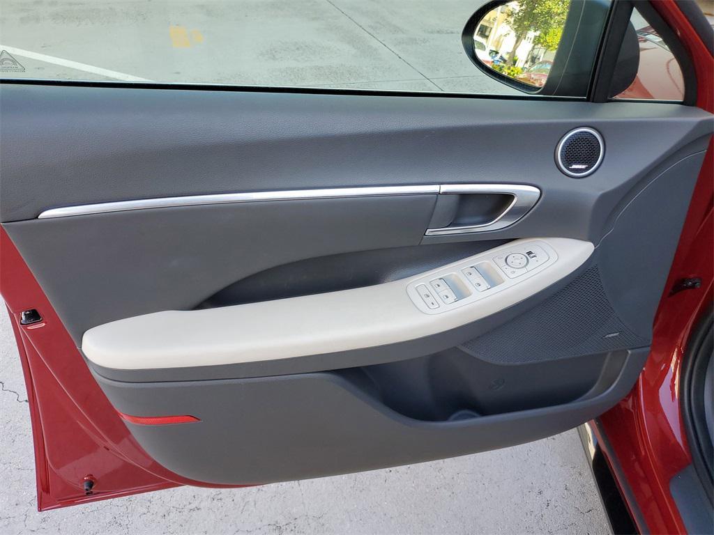 used 2023 Hyundai Sonata Hybrid car, priced at $22,650