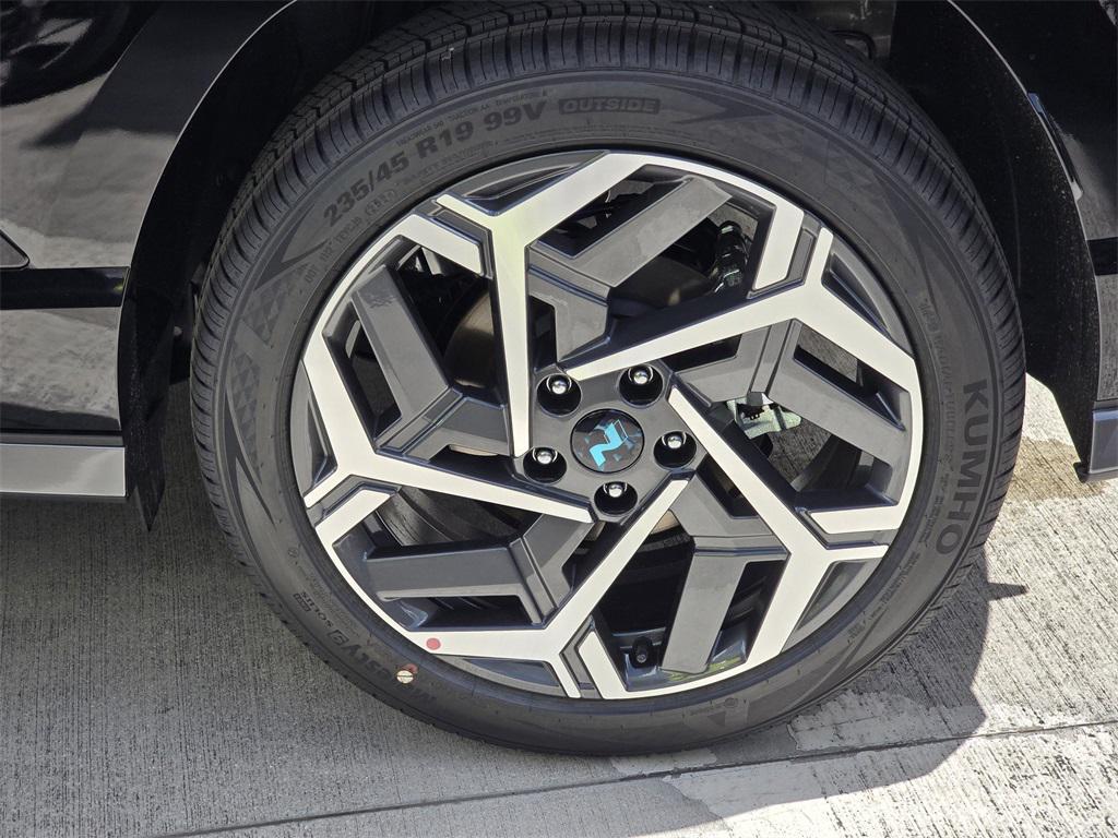new 2025 Hyundai Kona car, priced at $31,479