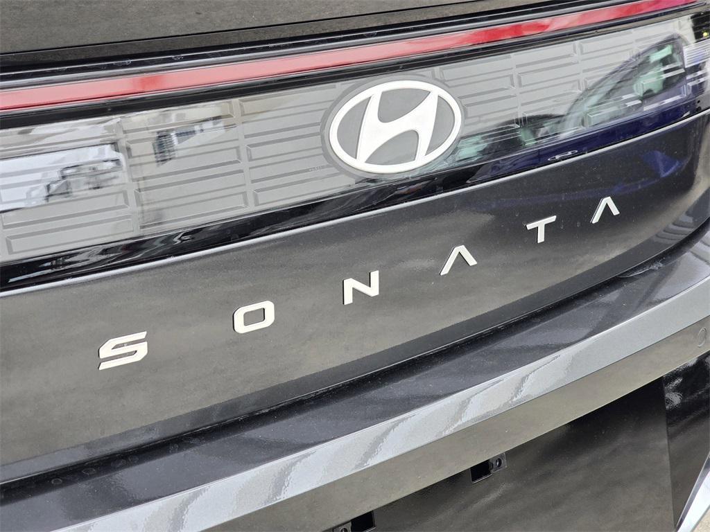 new 2025 Hyundai Sonata Hybrid car, priced at $33,238