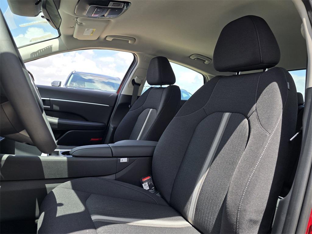 new 2025 Hyundai Sonata Hybrid car, priced at $33,238