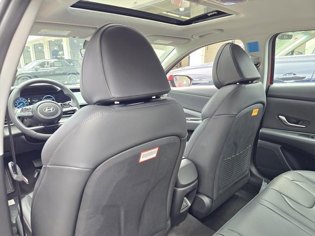 new 2025 Hyundai Elantra car, priced at $32,075