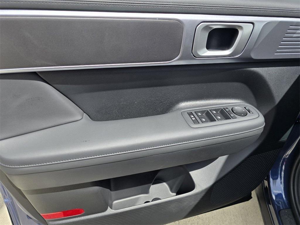 new 2025 Hyundai Santa Fe car, priced at $42,940