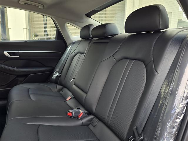new 2025 Hyundai Sonata Hybrid car, priced at $39,250