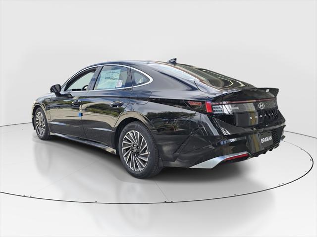 new 2025 Hyundai Sonata Hybrid car, priced at $39,250