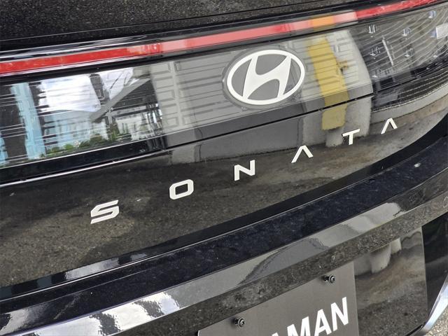 new 2025 Hyundai Sonata Hybrid car, priced at $39,250