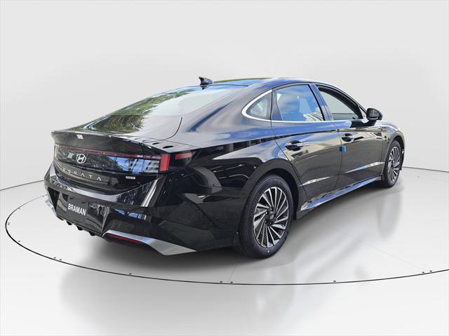 new 2025 Hyundai Sonata Hybrid car, priced at $39,250