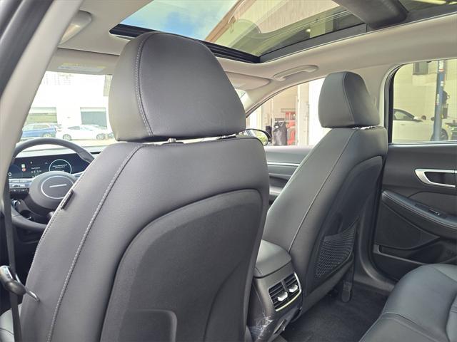 new 2025 Hyundai Sonata Hybrid car, priced at $39,250