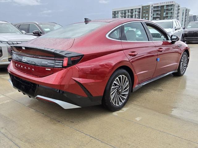 new 2025 Hyundai Sonata Hybrid car, priced at $33,140