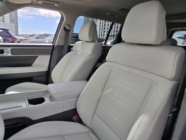 new 2025 Hyundai Santa Fe car, priced at $46,235
