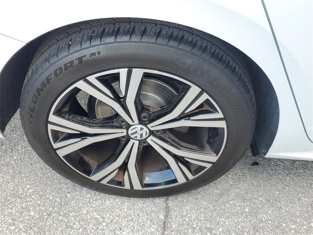 used 2022 Volkswagen Passat car, priced at $15,932