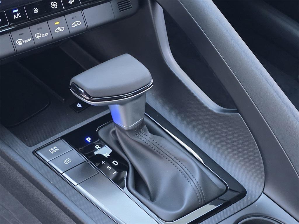 new 2026 Hyundai Elantra car, priced at $26,105