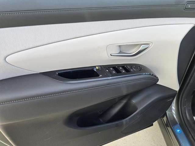 new 2025 Hyundai TUCSON Hybrid car, priced at $43,170
