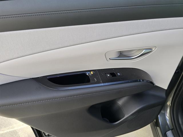 new 2025 Hyundai TUCSON Hybrid car, priced at $43,170