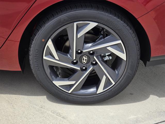 new 2025 Hyundai Elantra car, priced at $25,565