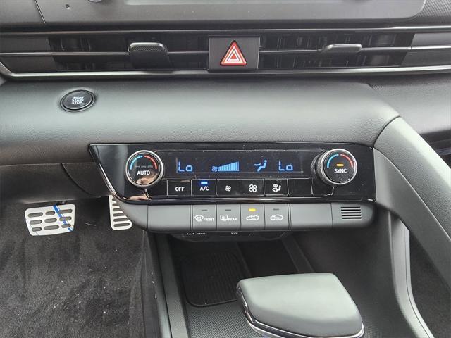 new 2025 Hyundai Elantra car, priced at $25,565